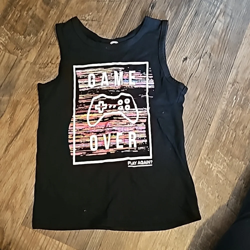 Boys (Size 8) tank gaming shirt
